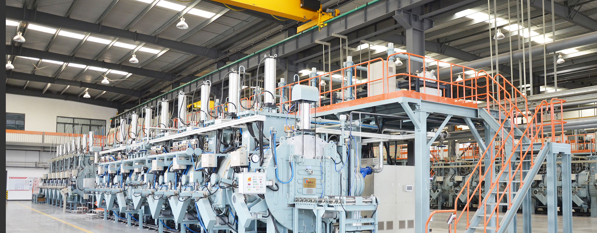 燒結(jié)釹鐵硼是第三代稀土永磁材料，號(hào)稱(chēng)“磁王”，是當(dāng)今世界上磁性最強(qiáng)的永磁材料，具有優(yōu)異的磁性能。廣泛應(yīng)用于汽車(chē)工業(yè)、工業(yè)電機(jī)、消費(fèi)類(lèi)電子、清潔能源、航空航天等各個(gè)領(lǐng)域；磁體主要成份為Nd<sub>2</sub>Fe<sub>14</sub>B，擁有極高的磁性能，其最大磁能積(BH)<sub>max</sub>高過(guò)鐵氧體(Ferrite)10倍以上，最高工作溫度可達(dá)250℃；機(jī)械性能亦相當(dāng)好，可以適合磨、線(xiàn)切割和鉆孔等不同的加工方式；由于抗腐蝕性差，所以根據(jù)不同要求必須對(duì)表面進(jìn)行不同的凃?qū)犹幚?如鍍Zn、Ni、Au、Epoxy等)。